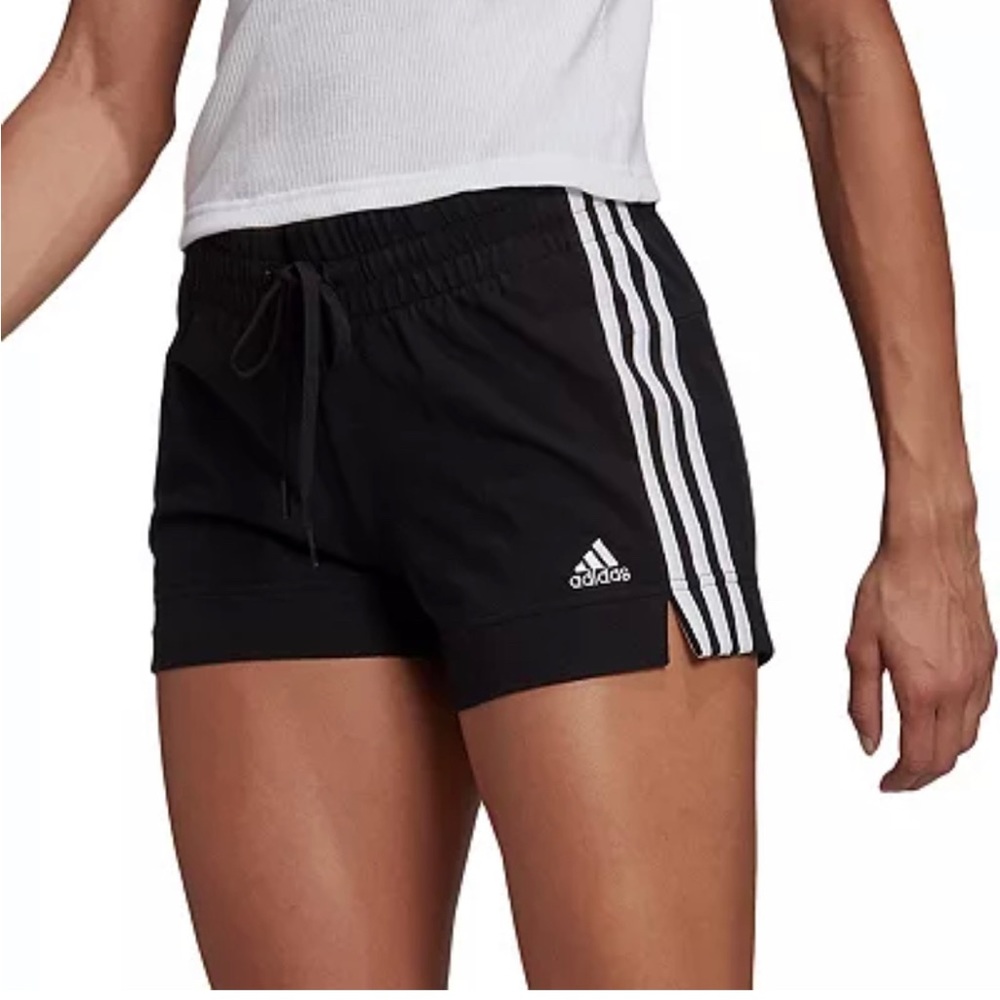 Adidas Shorts Size Medium